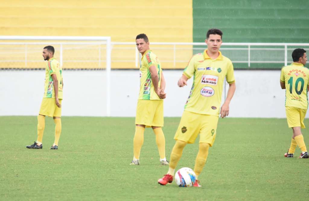Jogadores do Náuas precisaram entrar em campo para o WO ser homologado. Foto/Manoel Façanha 