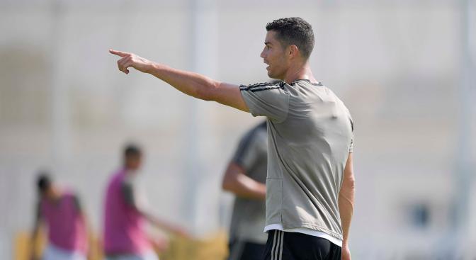 Italiano: De Cecco é a nova patrocinadora do Juventus