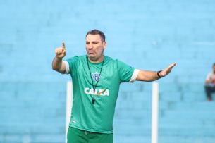 Guilherme Alves muda esquema para Paysandu voltar a vencer na Série B