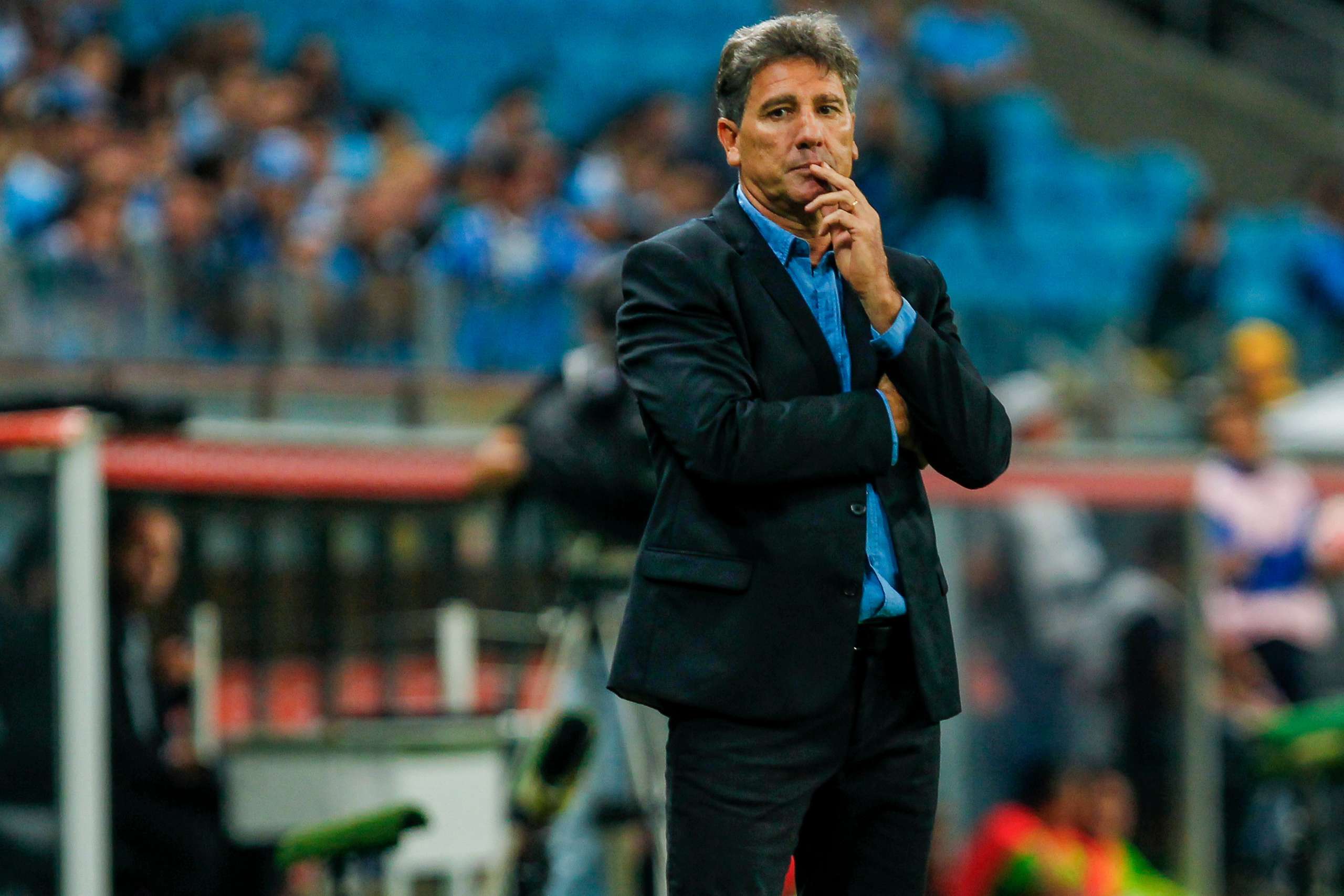 Mesmo eliminado, Renato ressalta força de seu time: ‘Grêmio calou o Maracanã’