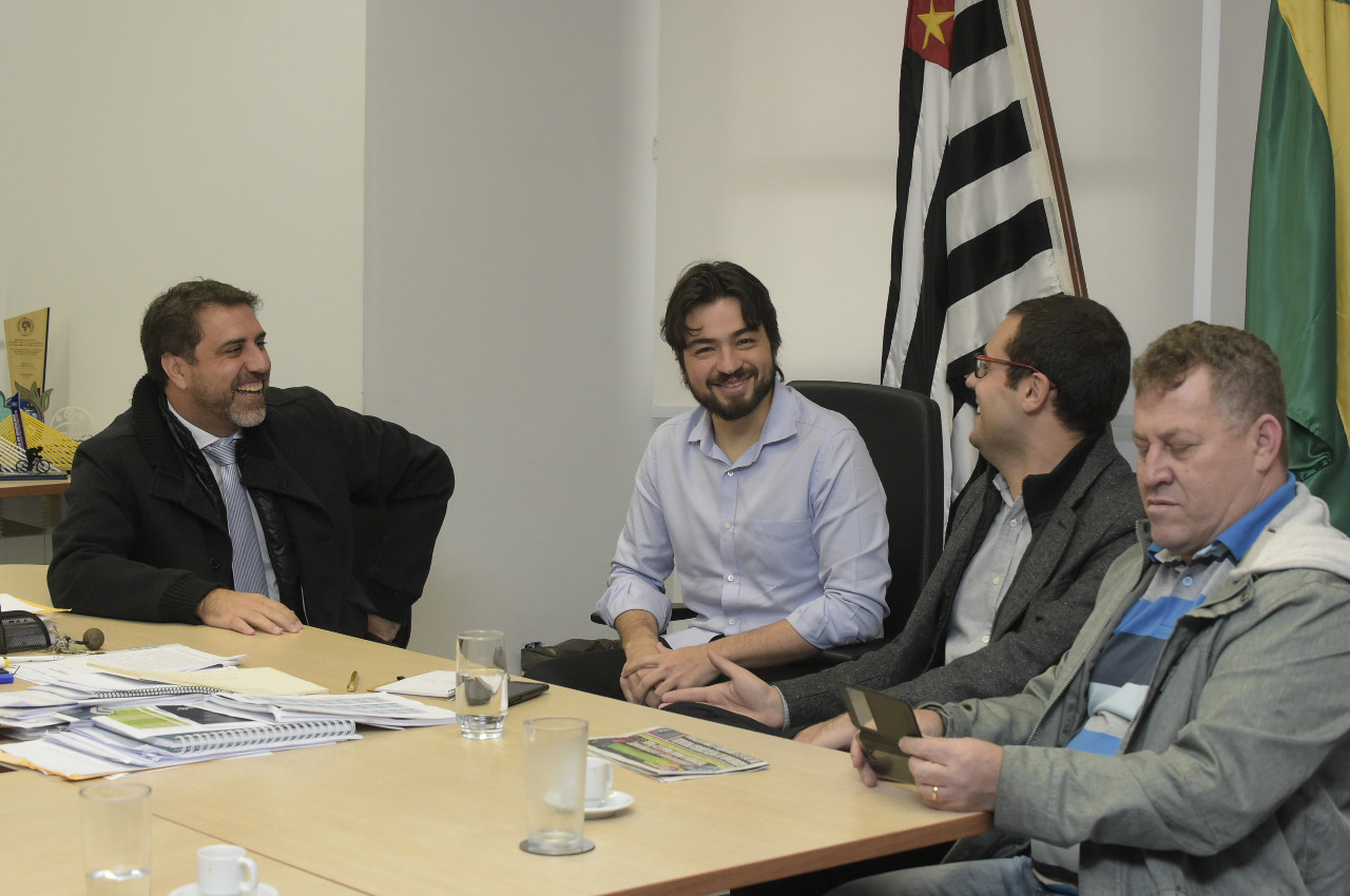 Segundona: Pré-clássico, presidentes de Guarulhos e Flamengo se reúnem com prefeito