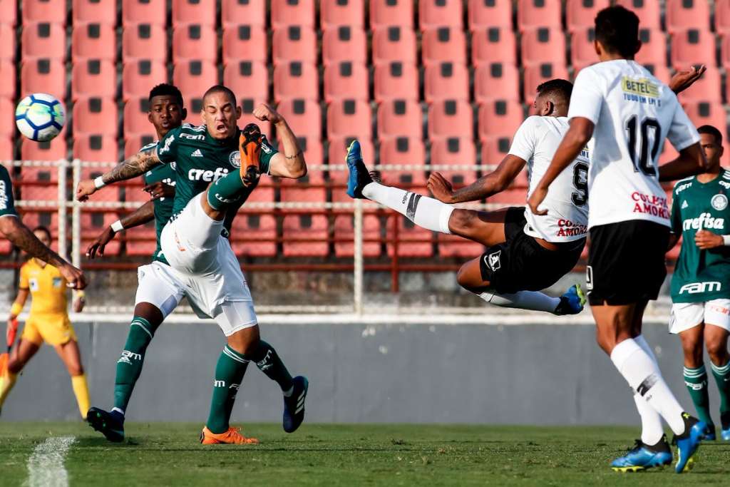 Palmeiras e Corinthians empatam e seguem invictos no Brasileiro Sub 20