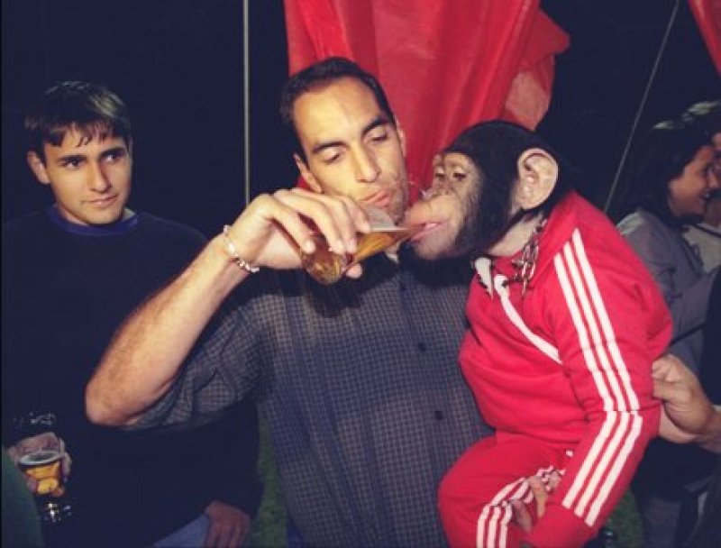 Edmundo entra com pedido de penhora e Vasco tem contas bloqueadas