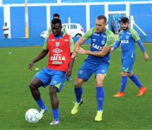 Série B: Avaí contrata atacante Jones Carioca, ex-Cruzeiro e Bahia