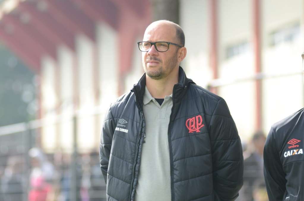 Rogério Corrêa coloca Atlético-PR na semifinal da Salvador Cup Sub 16