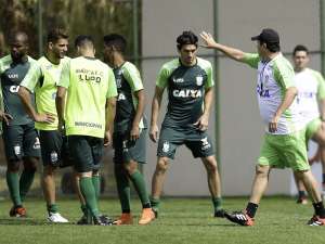 Após bater recorde, América-MG muda postura para enfrentar Fluminense