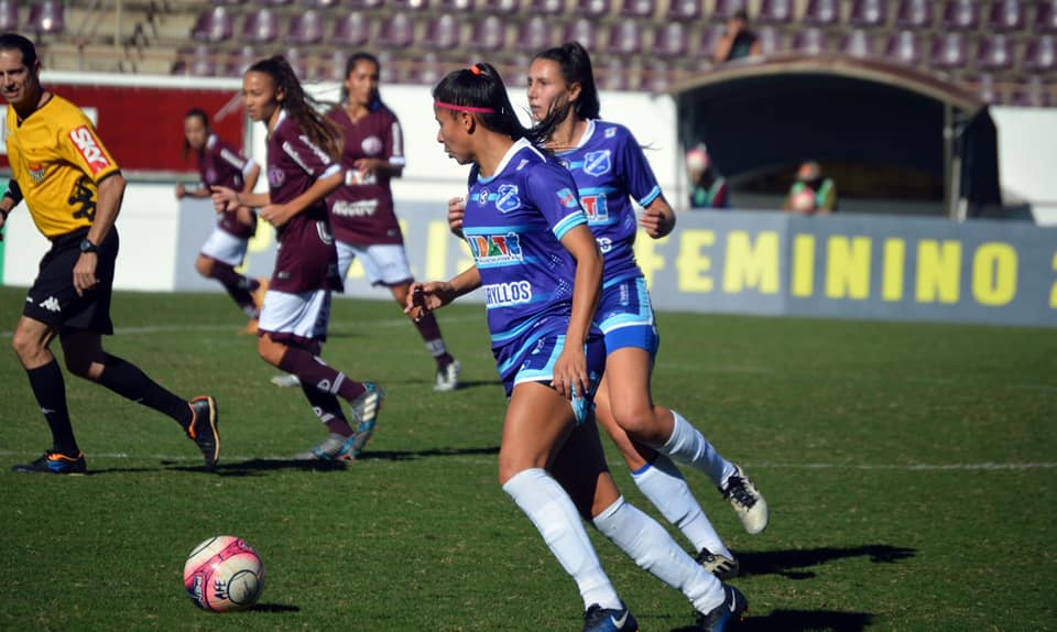 PAULISTA FEMININO: Santos e Corinthians defendem lideranças no fim do primeiro turno