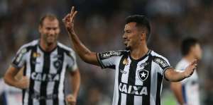 Lindoso elogia trabalho de Zé Ricardo e comemora evolução do Botafogo