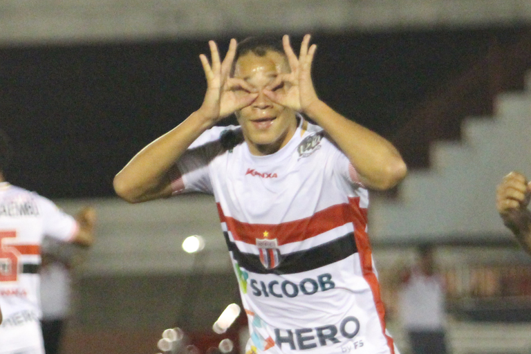 Botafoguense Caio Dantas é o artilheiro da Série C, com 10 gols. (Foto: Raul Ramos / Ag Botafogo)