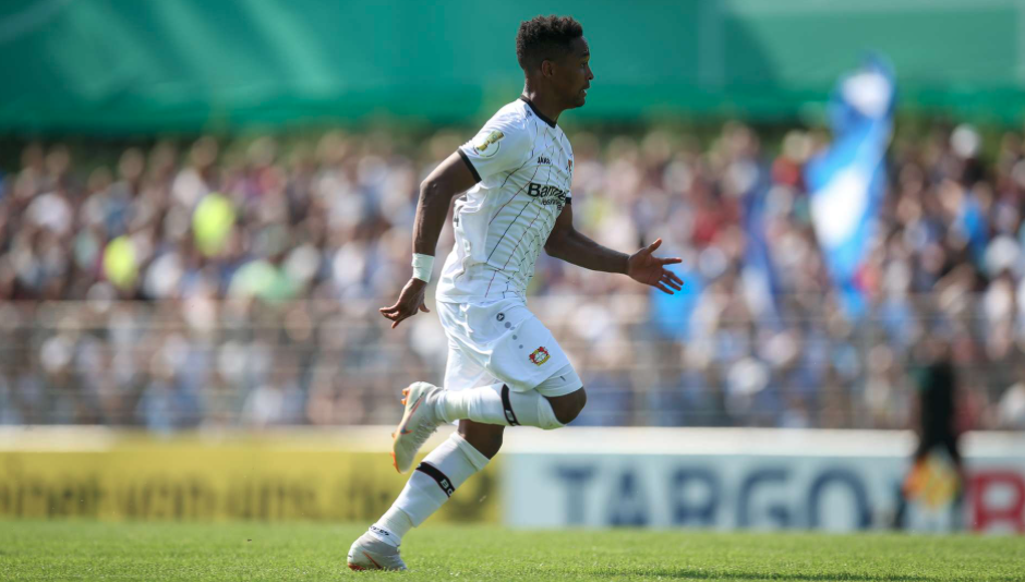 Copa da Alemanha: Lateral comemora vitória e classificação do Bayer Leverkusen