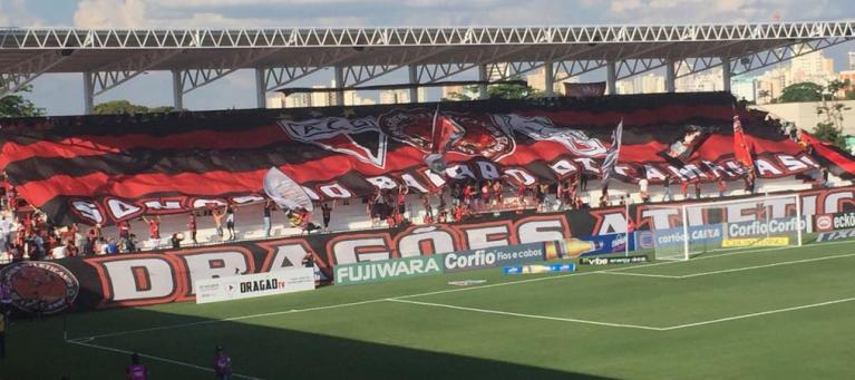 Atlético-GO reabriu o estádio Antônio Accioly, agora para receber até 10.501 torcedores, e venceu o Coxa