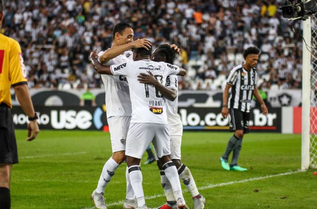 O equatoriano Cazares aproveitou a oportunidade como titular e marcou um dos gols do Galo