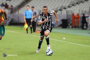 Ceará devolve atacante Luidy ao Corinthians