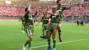 Felipão lamenta posição do Palmeiras: 'A gente ganha e não sai de sexto'