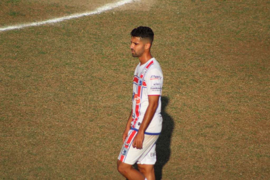 Custódio também se destacou no empate do clássico de Guarulhos (Foto: João Rafael/Guarulhos)
