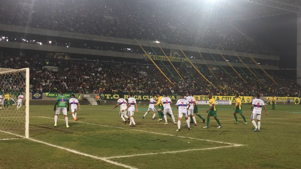 Cuiabá 2 x 0 Atlético-AC – Dourado fica com um pé na Série B!