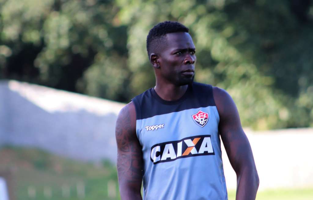 Kanu foca em partida perfeita do Vitória contra o Flamengo fora de casa pela Série A