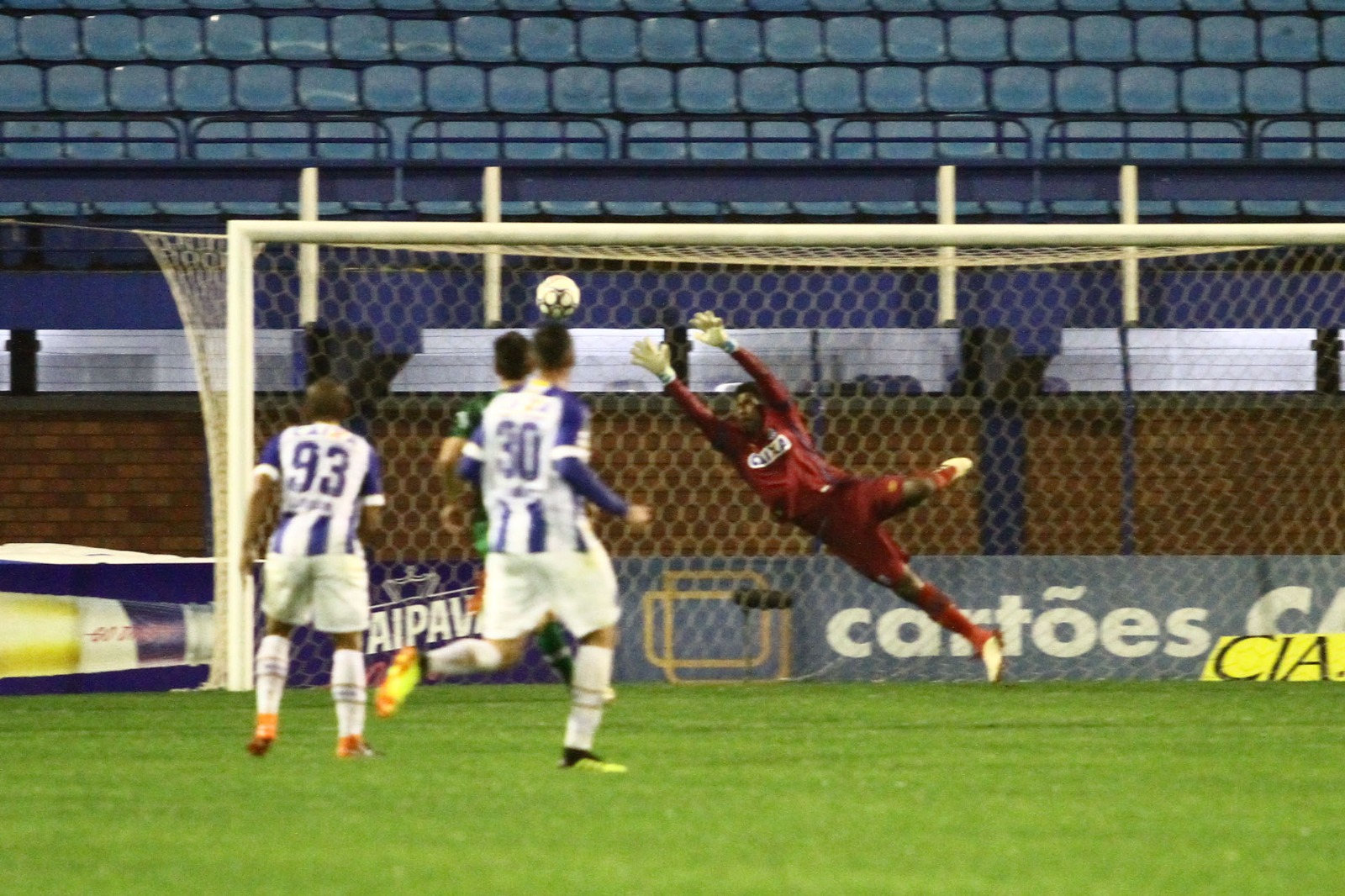 Avaí 1 x 0 Juventude – Leão embola briga pelo G4 e aumenta drama do Ju na Série B