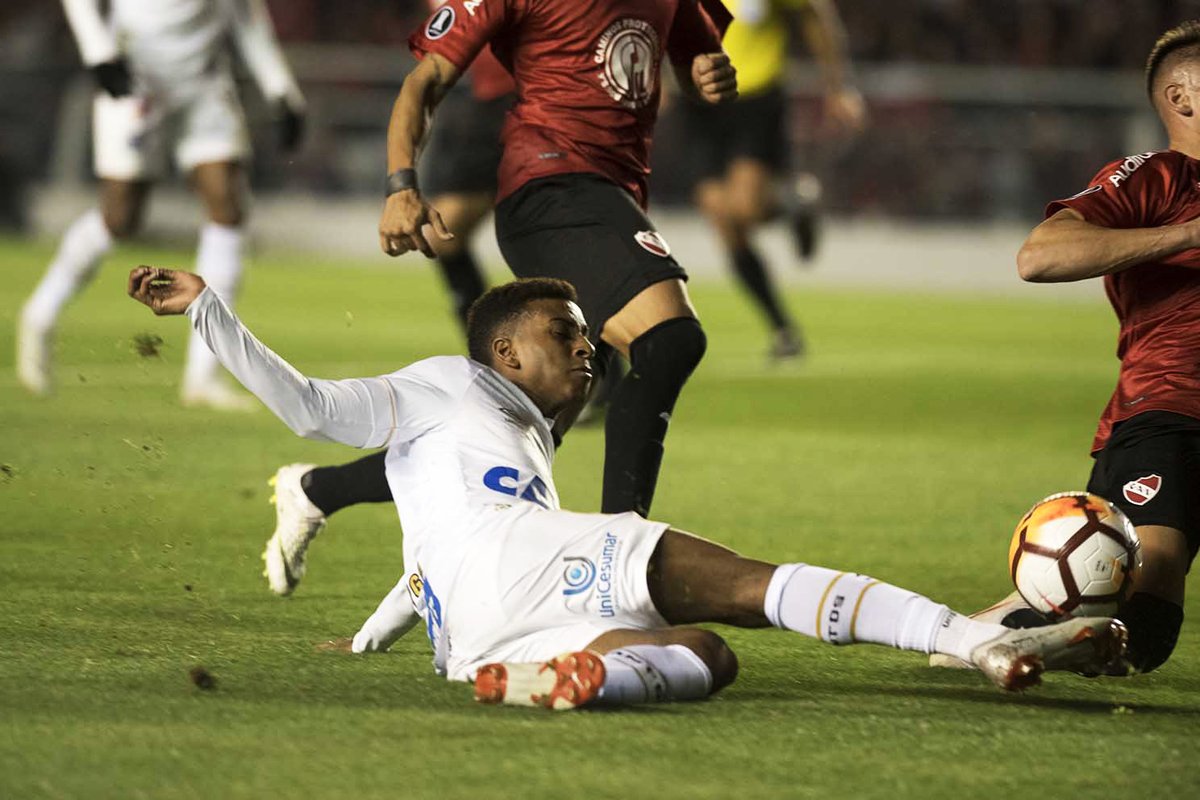 Libertadores: Cuca reconhece atuação ruim no ataque, mas valoriza empate santista