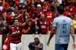 Flamengo x Vitória - O reencontro entre Carpegiani e o Mengão