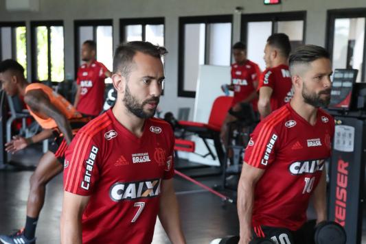 Após tropeço do Flamengo, Everton Ribeiro diz que returno ‘não tem espaço para erros’