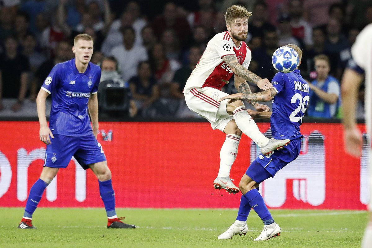 LIGA DOS CAMPEÕES: Ajax vence Dínamo de Kiev e fica próximo da fase de grupos