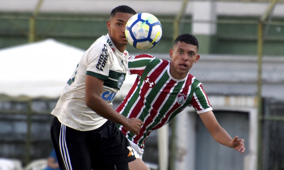 BRASILEIRO SUB 20: Em dia de viradas, Palmeiras bate Vitória e dispara no Grupo E