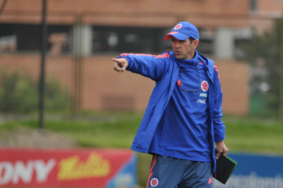 Sem definição com Pékerman, Colômbia terá técnico da seleção sub-20 em amistosos