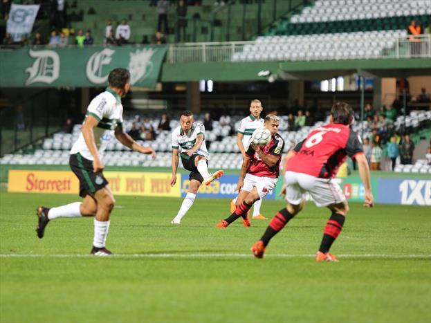 Coritiba é derrota pelo Oeste no Couto Pereira - Reprodução/Coritiba