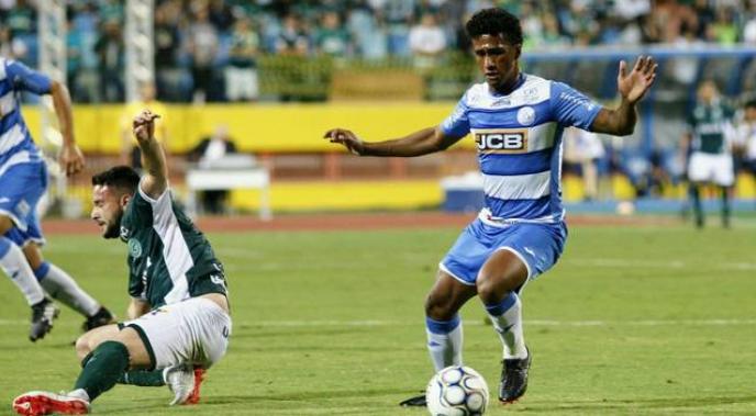 São Bento perdeu para o Goiás, por 2 a 1, em Goiânia e busca reabilitação. Foto: Jesus Vicente