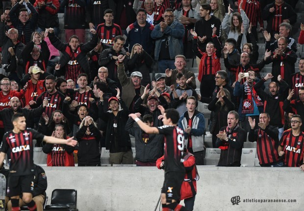 Atlético-PR vira para cima do Grêmio no Brasileirão - Reprodução/Atlético-PR