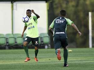 América-MG sofre novas mudanças, mas promete ser competitivo contra Flamengo