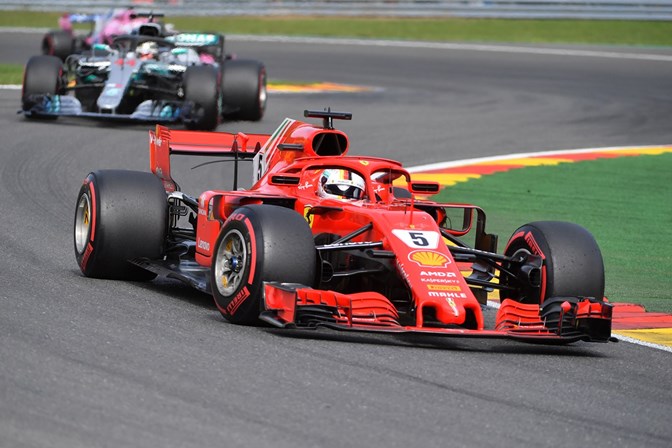 FÓRMULA 1 : Vettel ultrapassa Hamilton na 1.ª volta e vence o GP da Bélgica