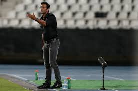 Após vitória sobre a Chapecoense, Vasco anuncia ex-treinador de rival