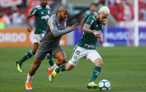 Felipão prega atenção em jogo decisivo da Libertadores contra o Cerro Porteño