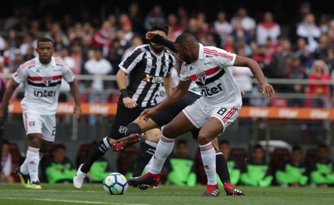 Lisca se irrita e critica arbitragem na derrota do Ceará: “Foi muito mal”