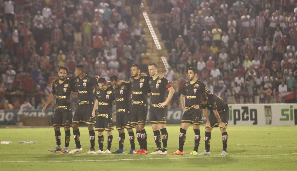 O Botafogo conseguiu o acesso em uma disputa eletrizante de pênaltis 