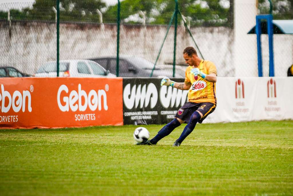 Aos 22 anos, André Luiz tem 36 participações com a camisa do Porco e 18 com a camisa do Galo do Japi (Foto: Albert Egon/M4S)