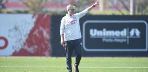 Com ausência de trio, Odair testa Jonatan Alvez e Damião no ataque do Inter