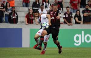 Mesmo com derrota na estreia, Valentim elogia atuação do Vasco