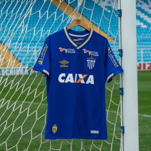 Série B: Umbro faz homenagem aos 95 anos de história do Avaí em terceira camisa