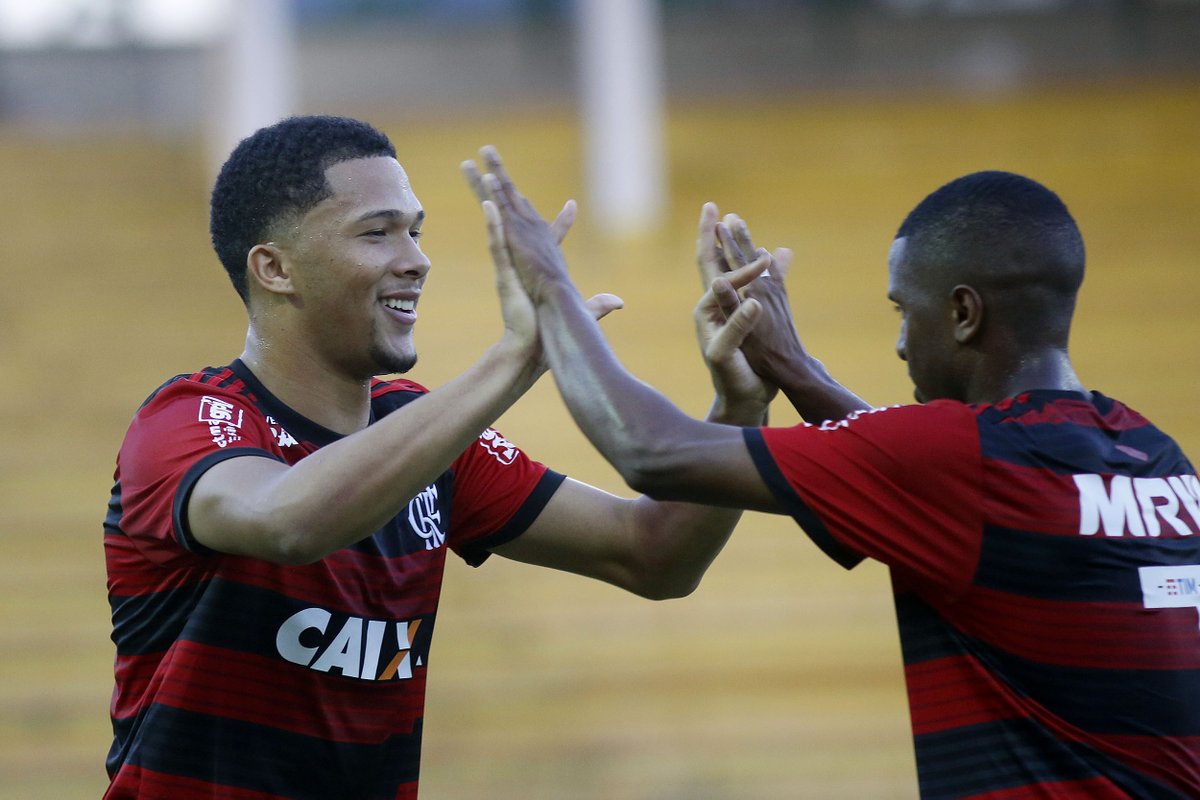 BRASILEIRO SUB-20: Flamengo vence o Vasco e segue na liderança isolada do Grupo F