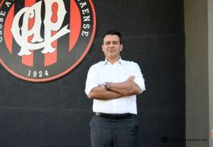Ex-Chapecoense e Grêmio, Rui Costa é o novo diretor de futebol do Atlético-PR