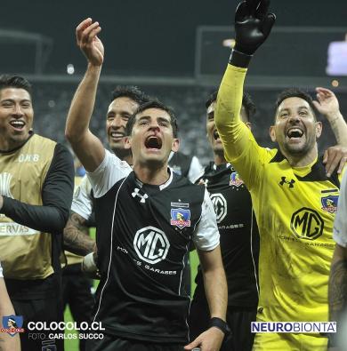 Corinthians eliminado pelo fraco Colo Colo dentro do Itaquerão
