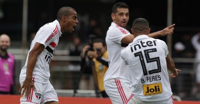 São Paulo tem lotado o Morumbi e segue na liderança do Brasileirão, que promete melhorar