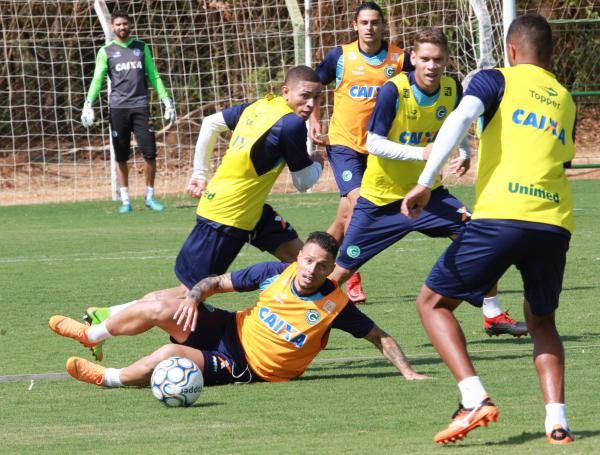 Série B: Ney Franco define Goiás com uma mudança em relação ao clássico