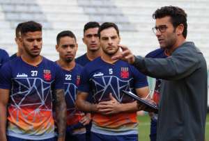 Vasco x Santos - Clubes jogam no Maracanã para se distanciarem do Z4