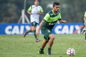 Com retorno de lateral, América-MG tenta se aproximar dos líderes da tabela