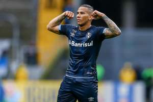 Apesar da atuação de gala, nem Jael não tem titularidade garantida no Grêmio