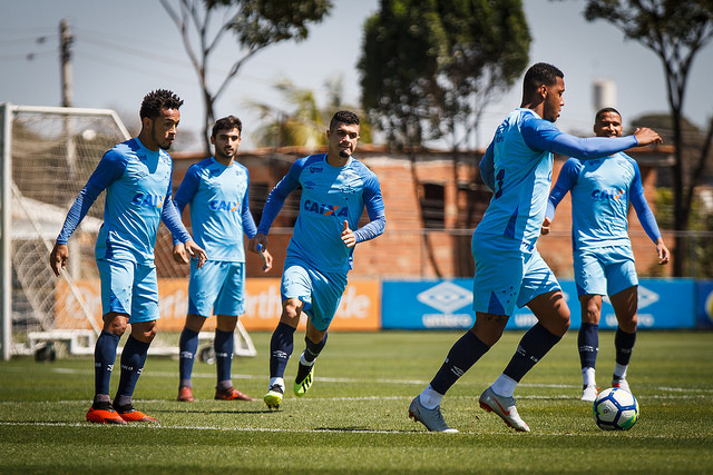 Mano comanda treino fechado e encerra preparação do Cruzeiro sob mistério